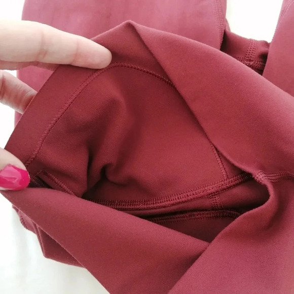 Lululemon Align High Rise Shorts 6" Nulu in Chianti Red 0 - Picture 10 of 15